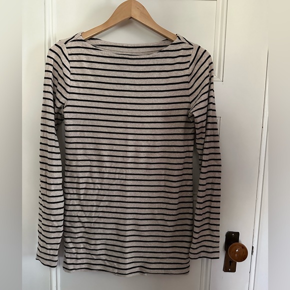 Gap Maternity heathered white black stripe light sweater tunic size Small - Picture 1 of 3